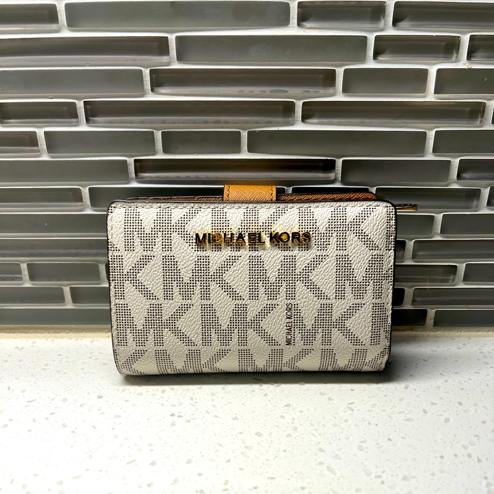Michael Kors Monogram Wallet
